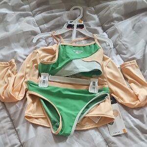 Reebok Swim Set Size 6